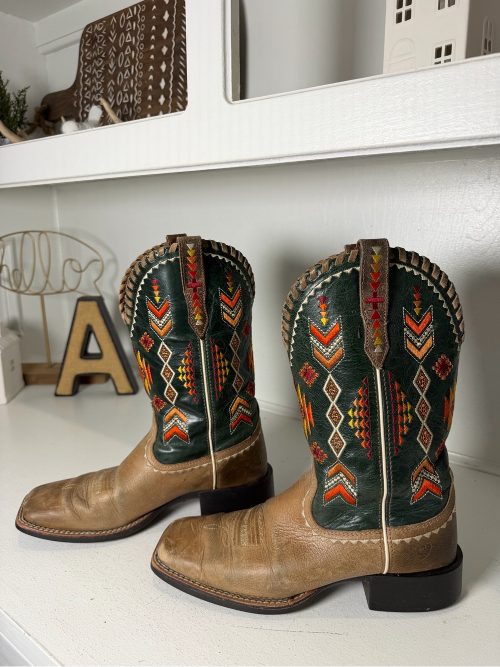 Ariat Womens 7.5 Brown Leather Green Embroidered Cowboy Boots Western Southwest